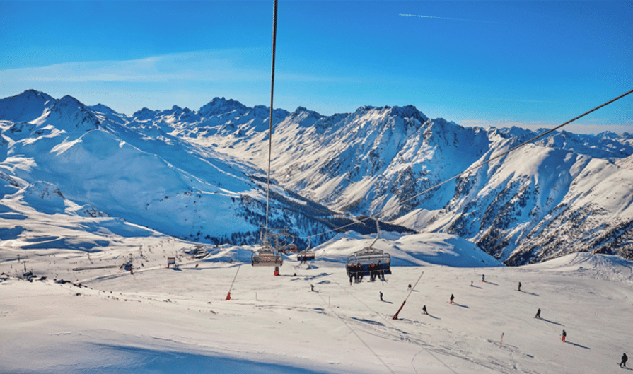 Get a Piste of the action as Jet2.com launches ski programme for Winter 23/24