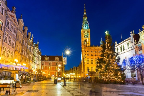 Ryanair Reveals Top Christmas 2024 Destinations For UK Passengers